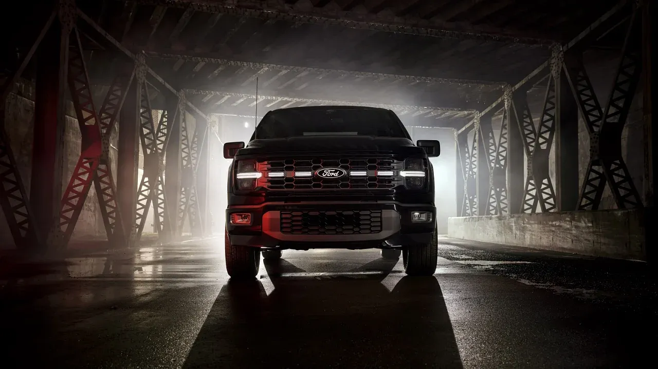 2025 Ford F-150: Волчий случай на дороге