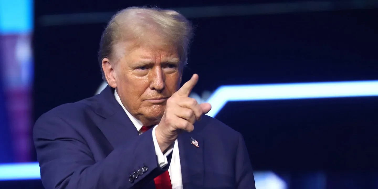 Раса, статус и страна: как Трамп остался неприкасаемым