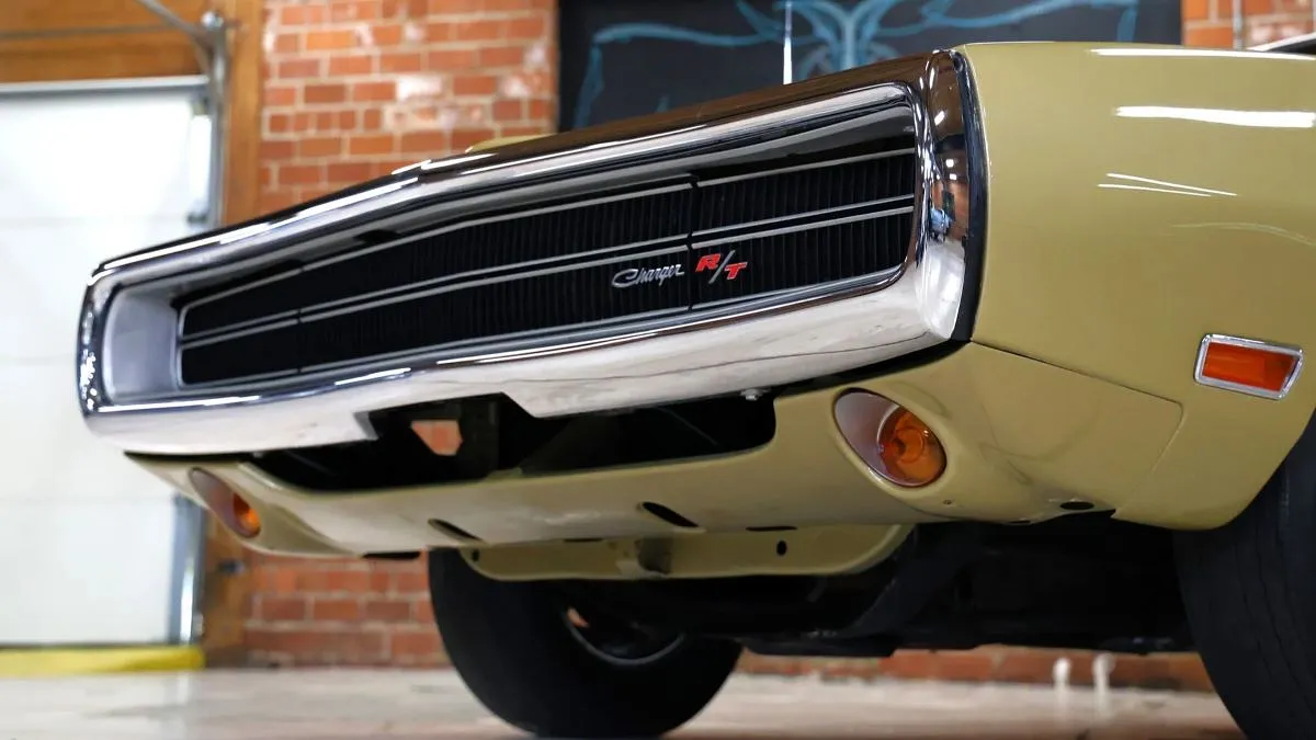 Dodge Charger 1970 года: мускул-кар с характером или просто блестящий мусор?