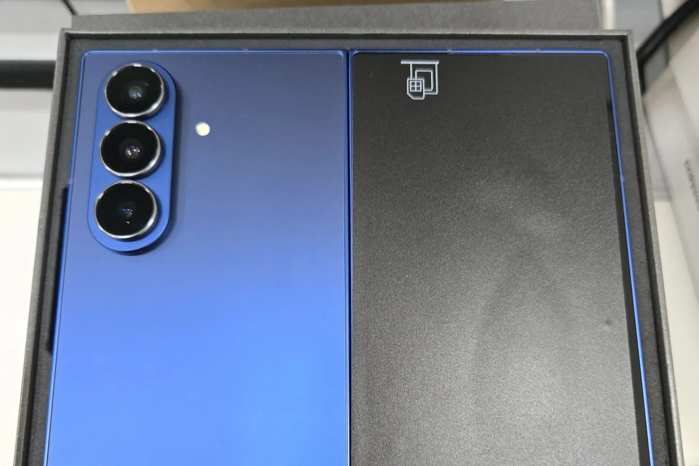 Samsung Galaxy Z Fold 7: новый телефон с изящным силуэтом