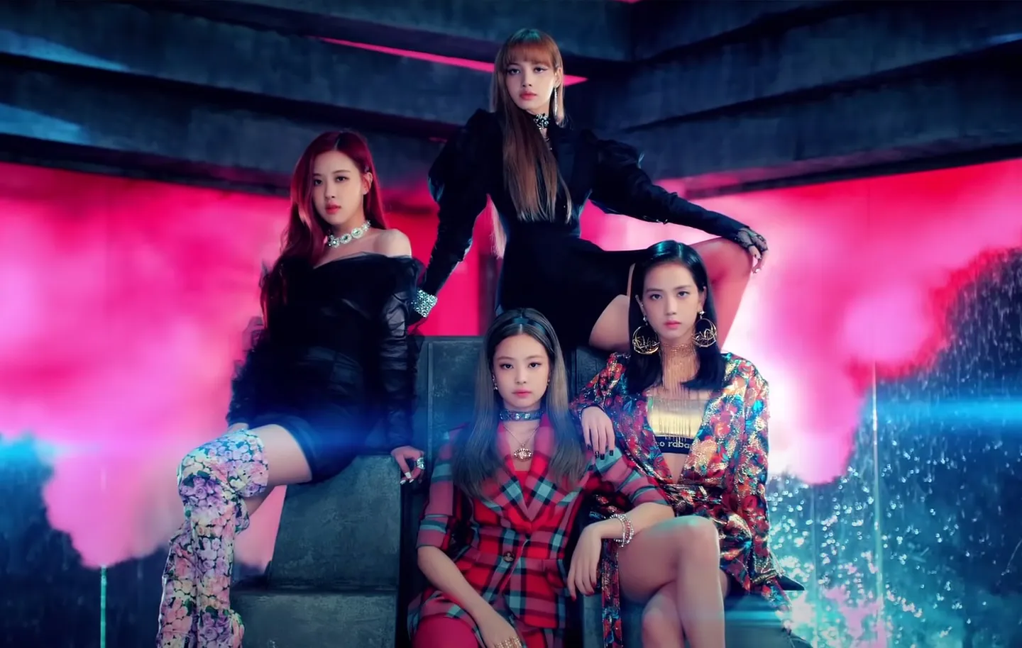 BLACKPINK выпускают первый трек за три года: 'Jump'