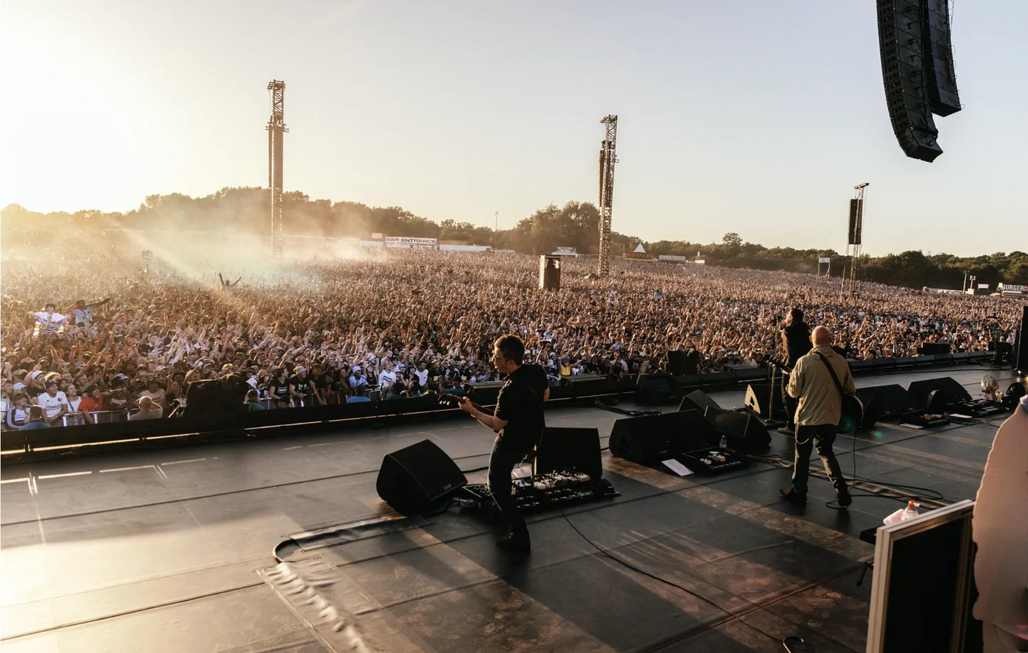 Полиция Манчестера о фанатах Oasis: хулиганство, но без катастроф