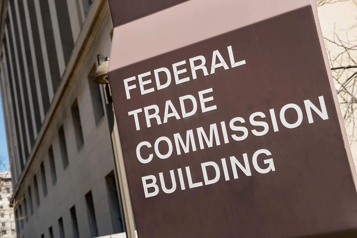 Увольнение демократов из FTC признано незаконным