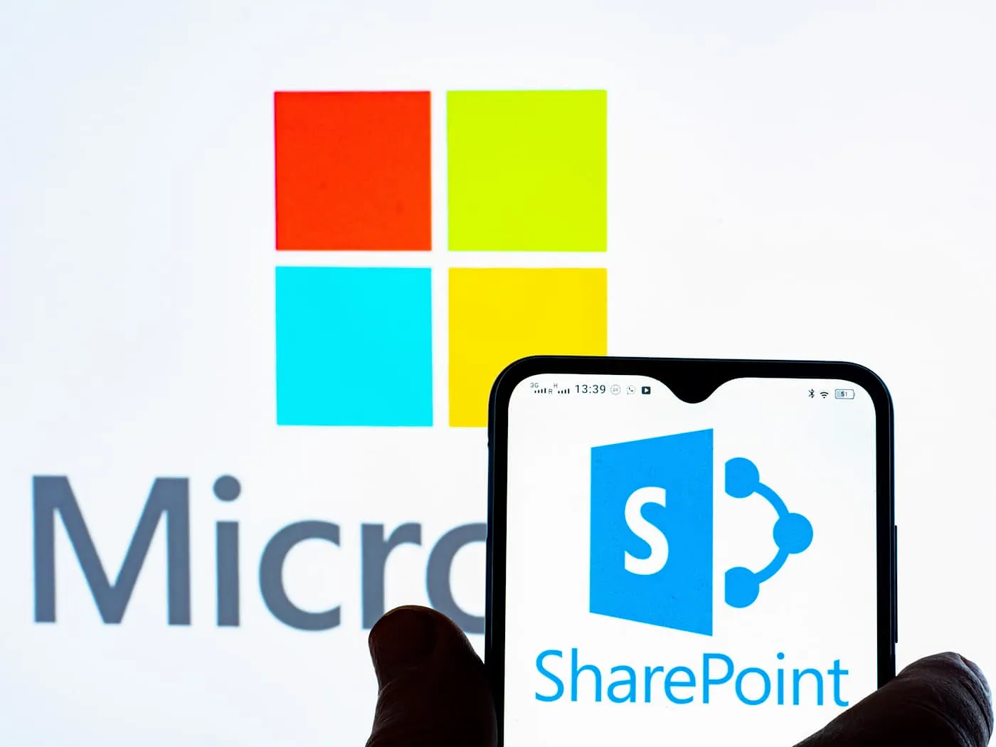 Уязвимость Microsoft SharePoint поставила под угрозу 10 000 организаций