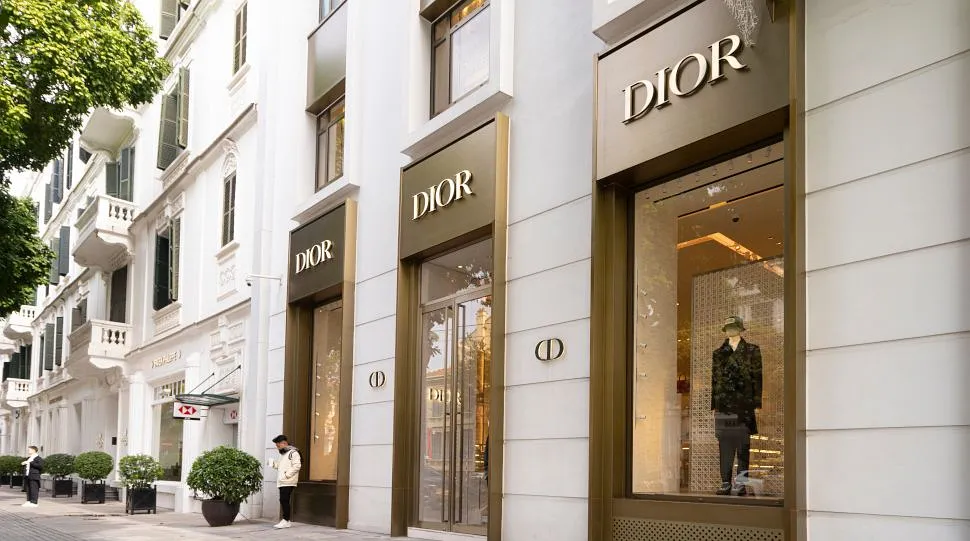 Dior сообщает о масштабной утечке данных клиентов