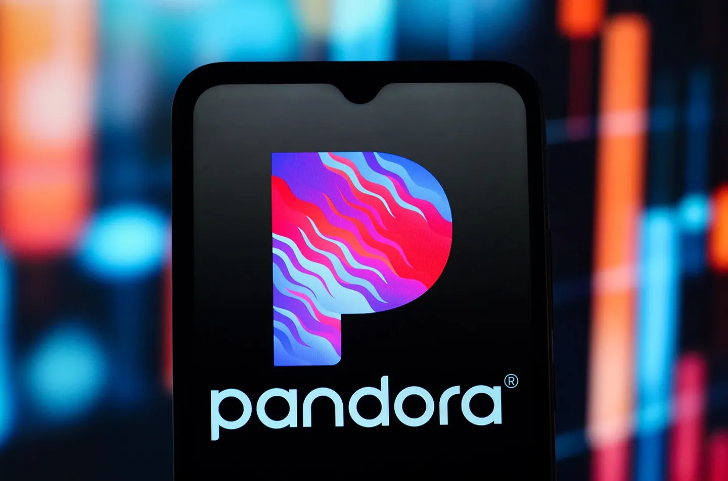Судебная драма вокруг роялти за комедию: Pandora против комиков