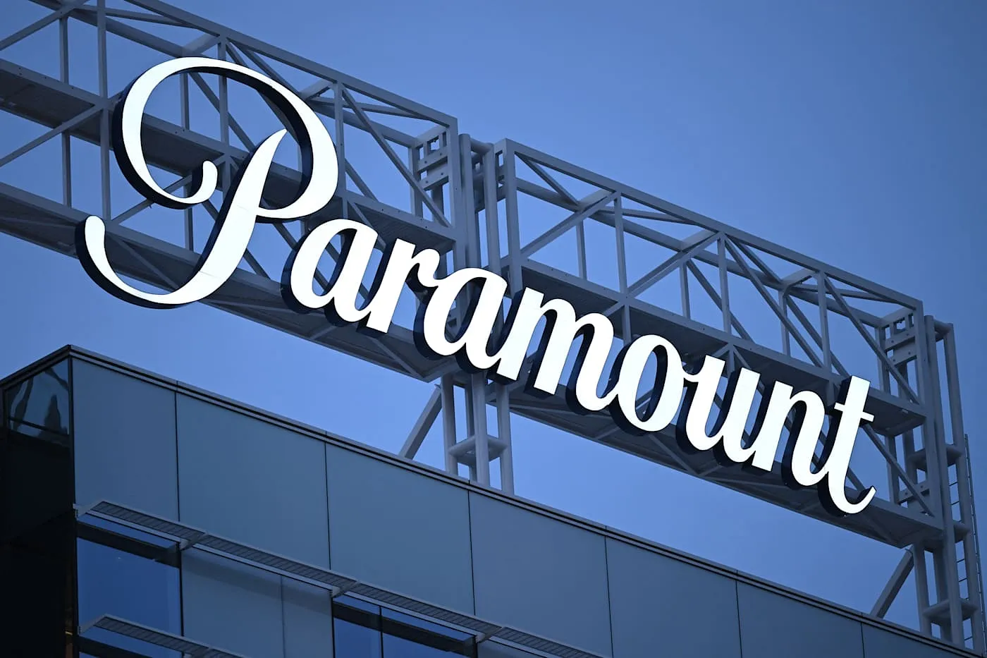 FCC одобряет сделку Skydance с Paramount