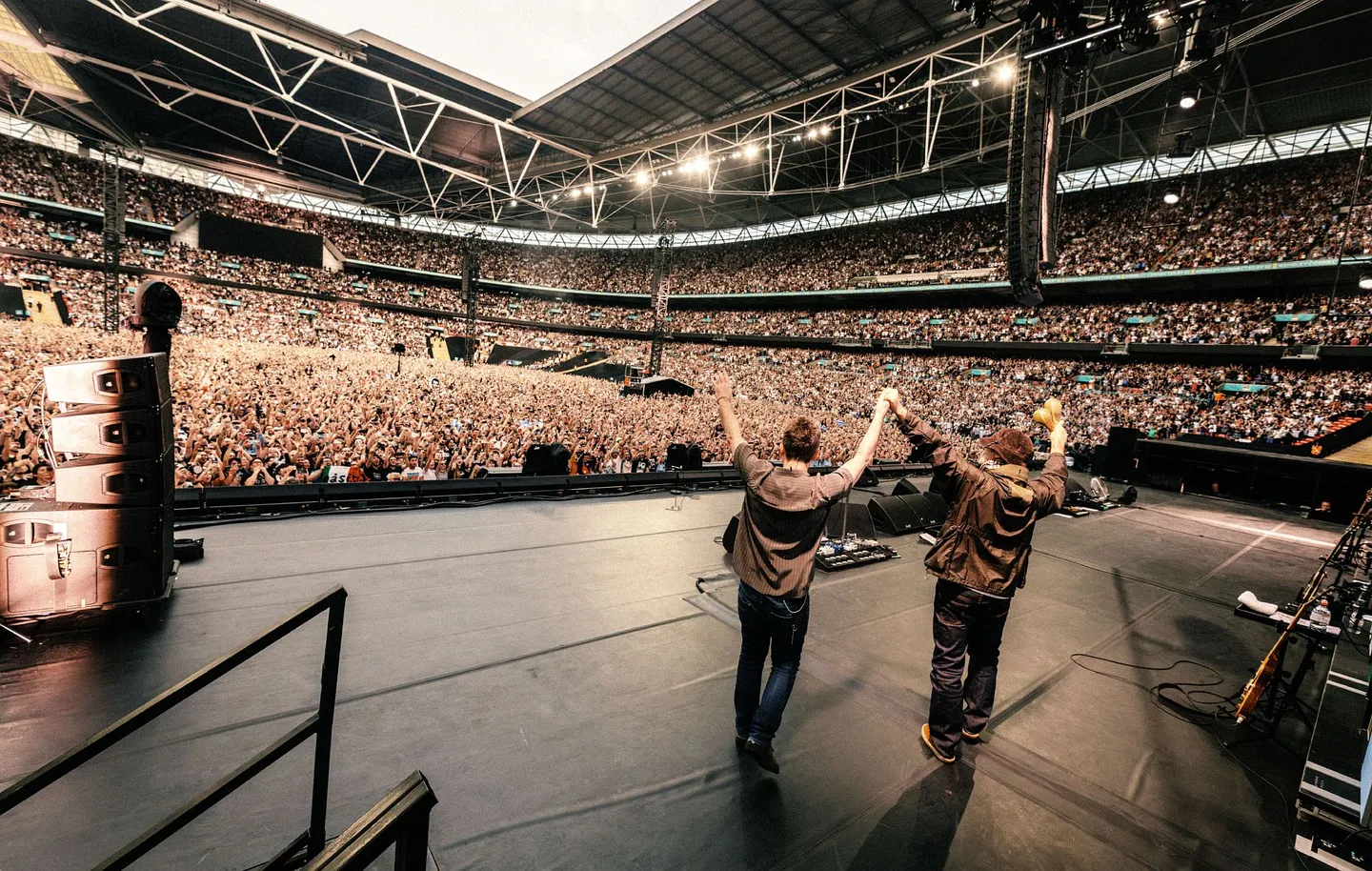 Oasis Live ’25: Переговоры о концерте в Риме