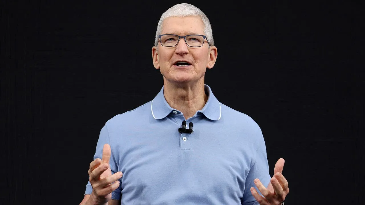 Тим Кук уверенно ведет Apple в мир искусственного интеллекта, несмотря на задержки