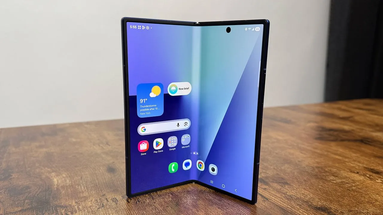 Samsung Galaxy Z Fold 7: встреча старого друга с новинкой