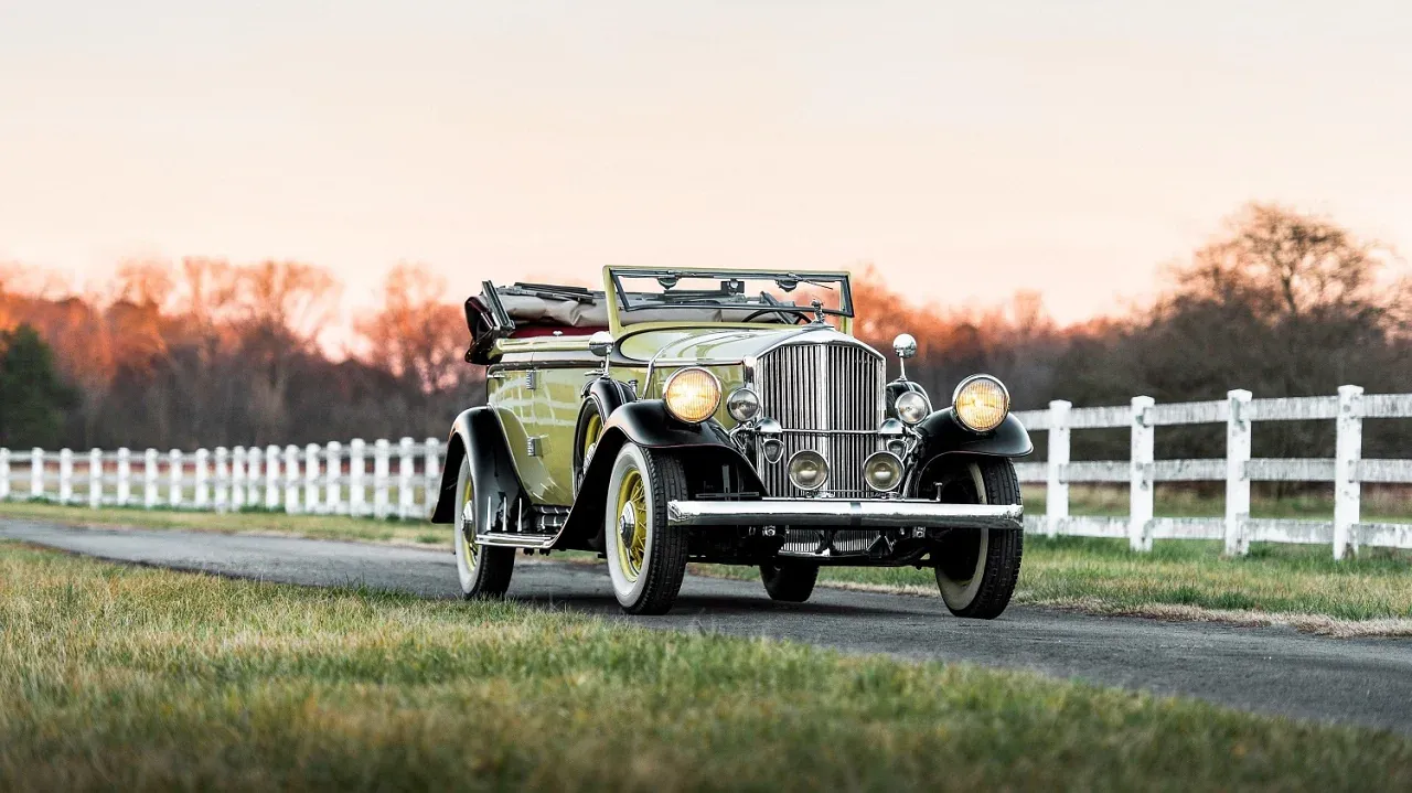 Битва раритетов: классика на аукционе Bonhams