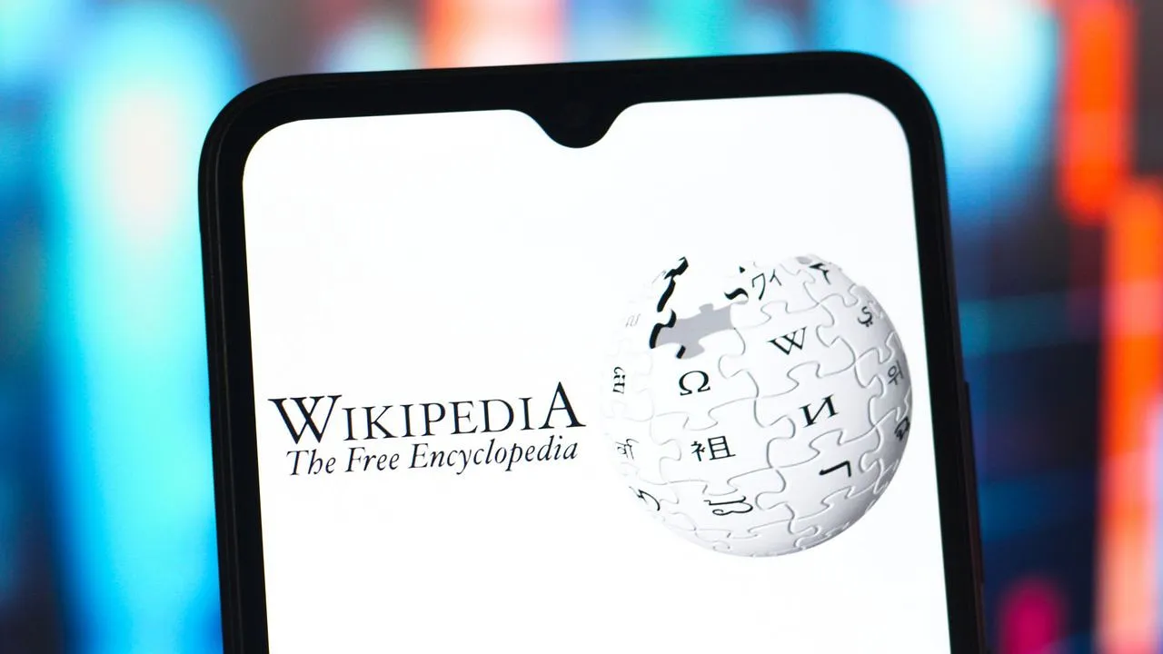 Wikipedia и британский закон об онлайн-безопасности: битва за анонимность