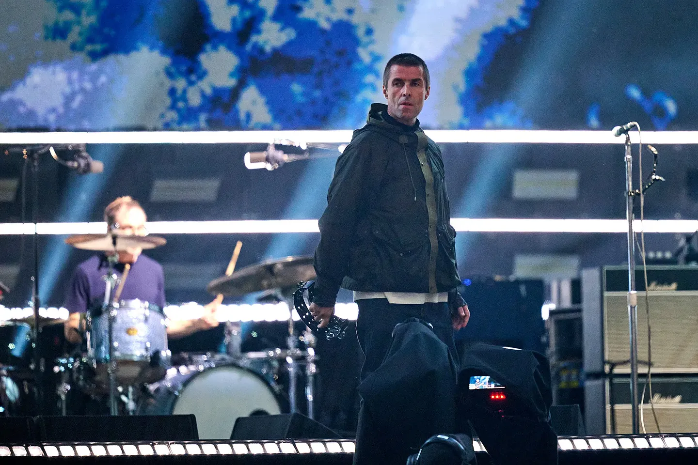 Лиам Галлахер запретил бросать тамбурины и маракасы на концертах Oasis