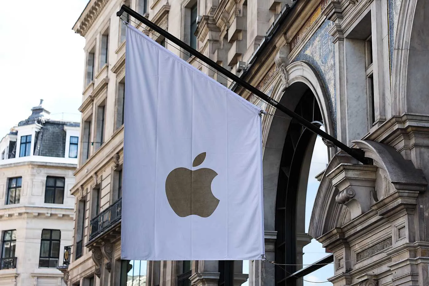 Великобритания отменяет требование раскрыть данные Apple