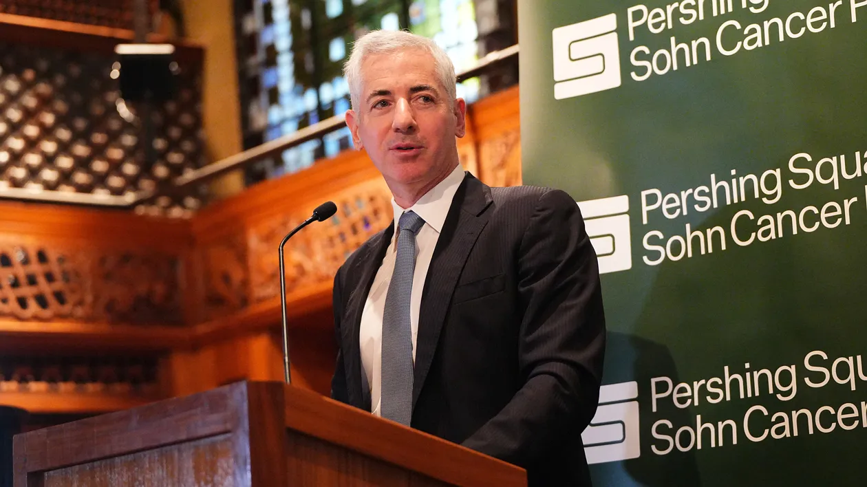 Упс! Pershing Square распродает Universal Music Group