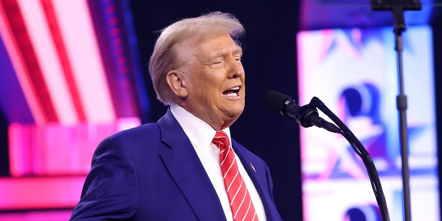Кто верит в заговоры после покушения на Трампа и почему