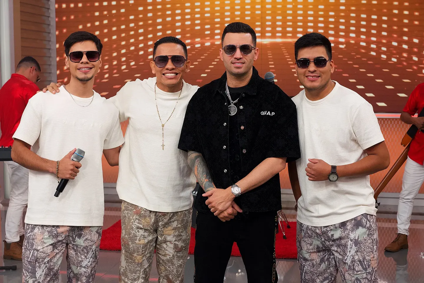 Фанаты выбирают «Maquillaje» от Lenier и Costa Azul любимой латинской новинкой недели