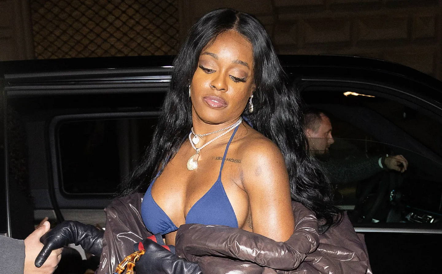 Azealia Banks раскритиковала состав Гластонбери: «Почему The 1975 выше, чем Franz Ferdinand?»