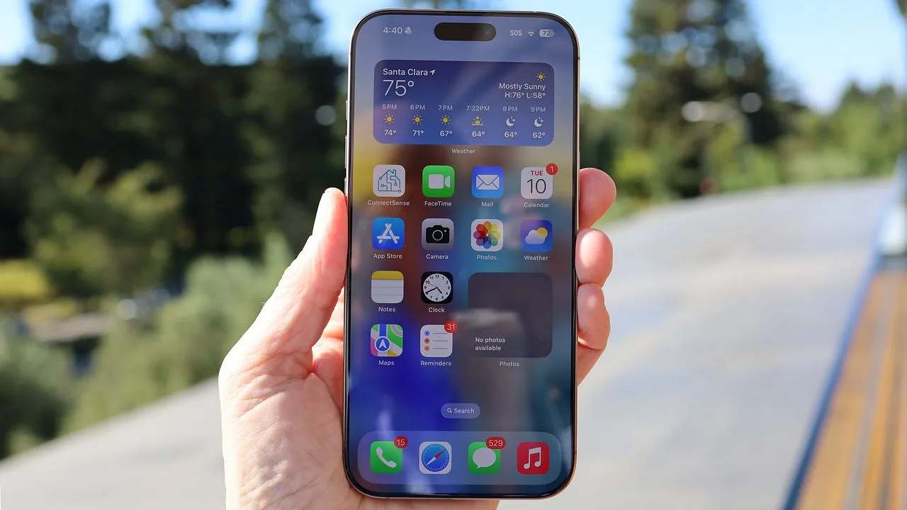 iPhone 17 Pro: Инновационный тупик или очередной ремейк?