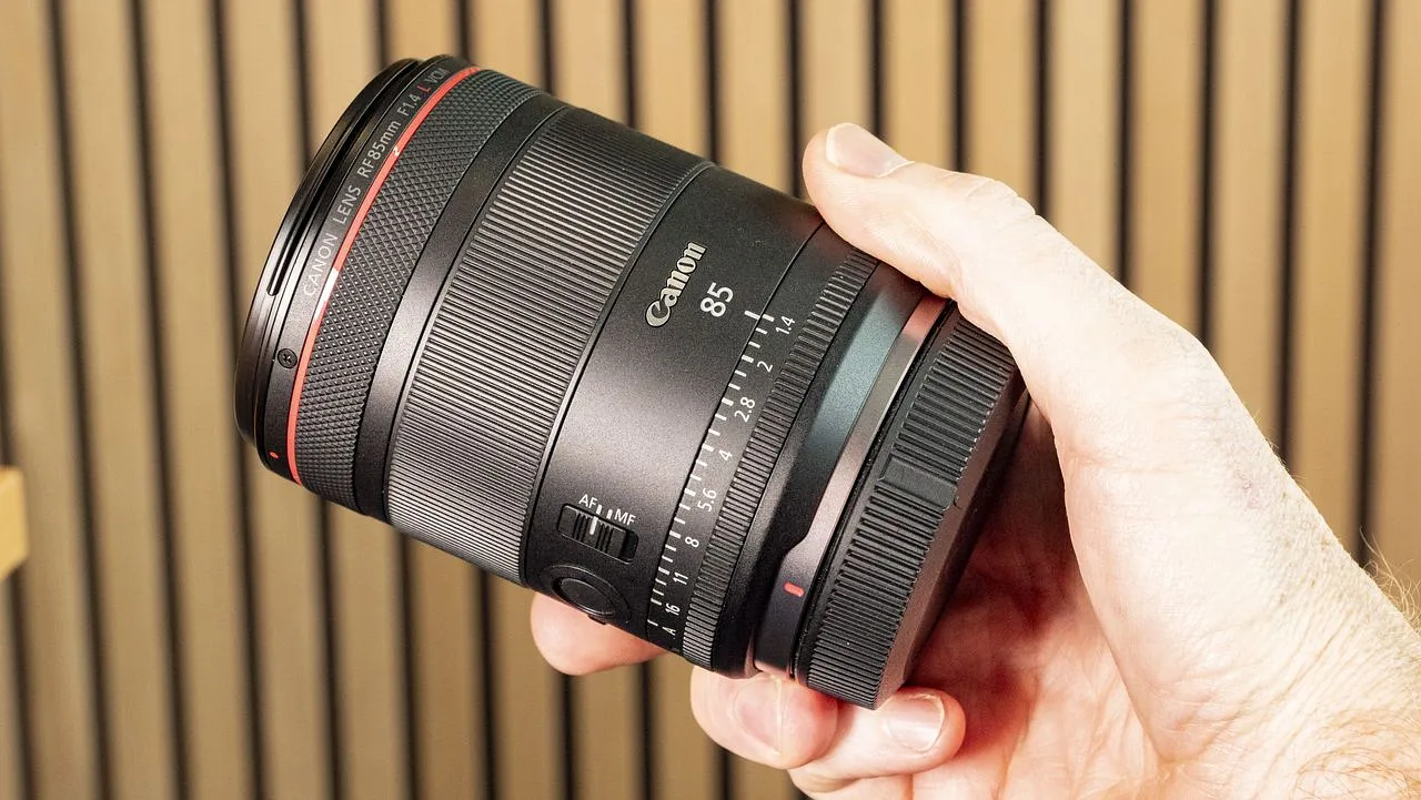 Canon представила новый объектив RF 85mm F1.4 VCM