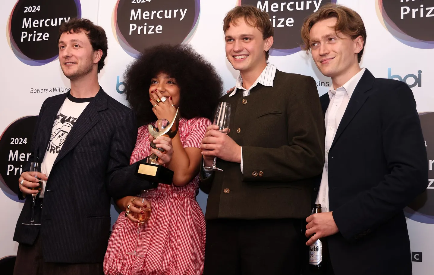 Поклонники обсуждают шорт-лист Mercury Prize 2025