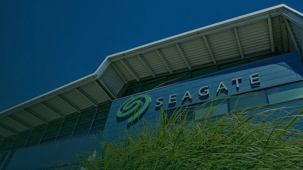 Seagate инвестирует $135 млн в фотонный центр в Европе для создания жёстких дисков на 100 ТБ к 2030 году
