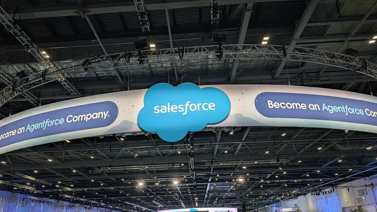 1,5 миллиарда утёкших записей: Хакерская эпопея вокруг Salesforce