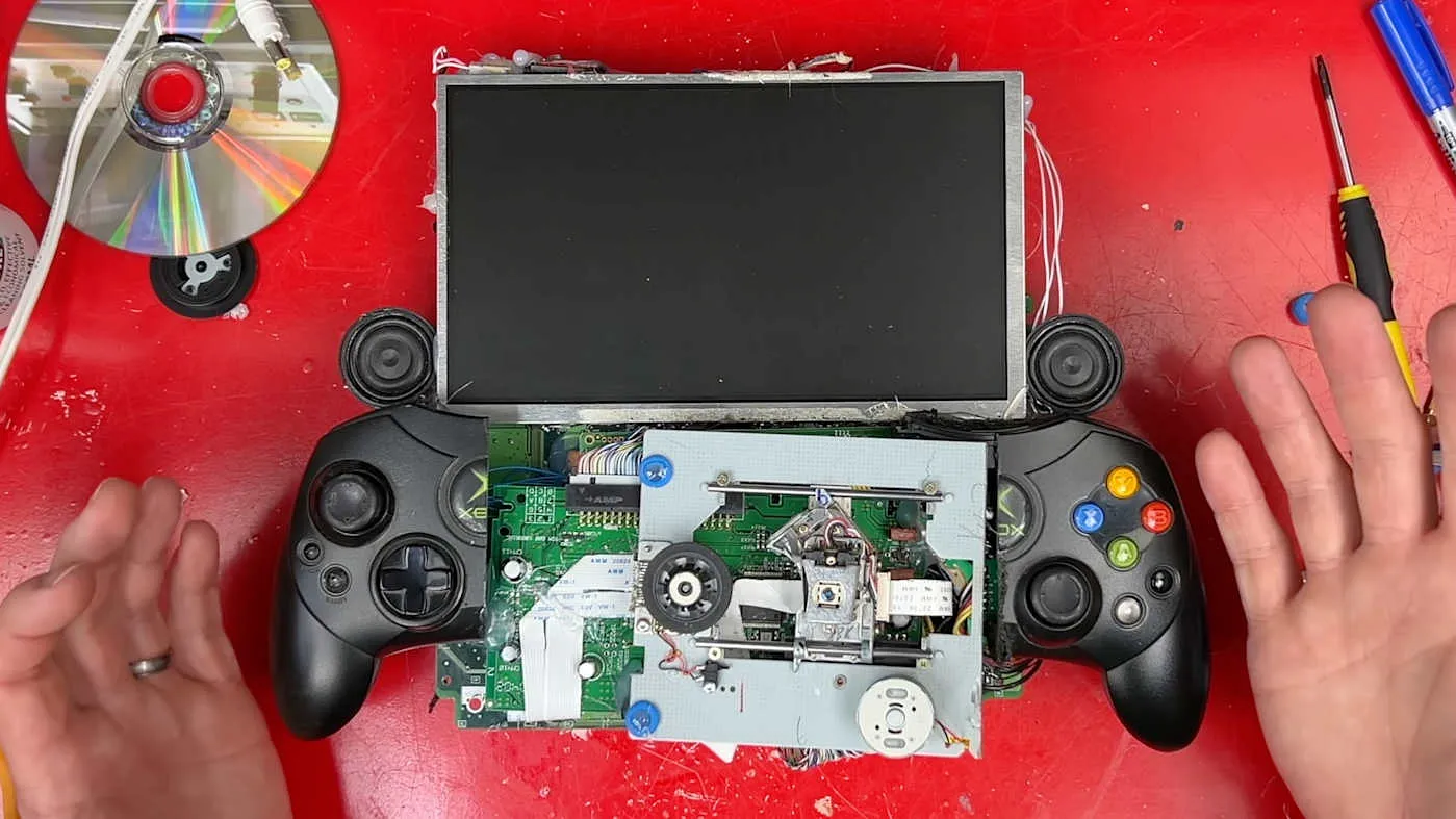 Портативная Xbox: миф, клей и лайфхаки