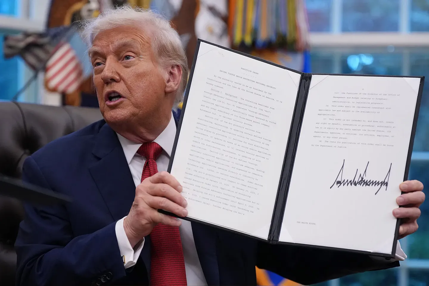 Трамп спасает TikTok: контроль — американцам, вопросы — Китаю