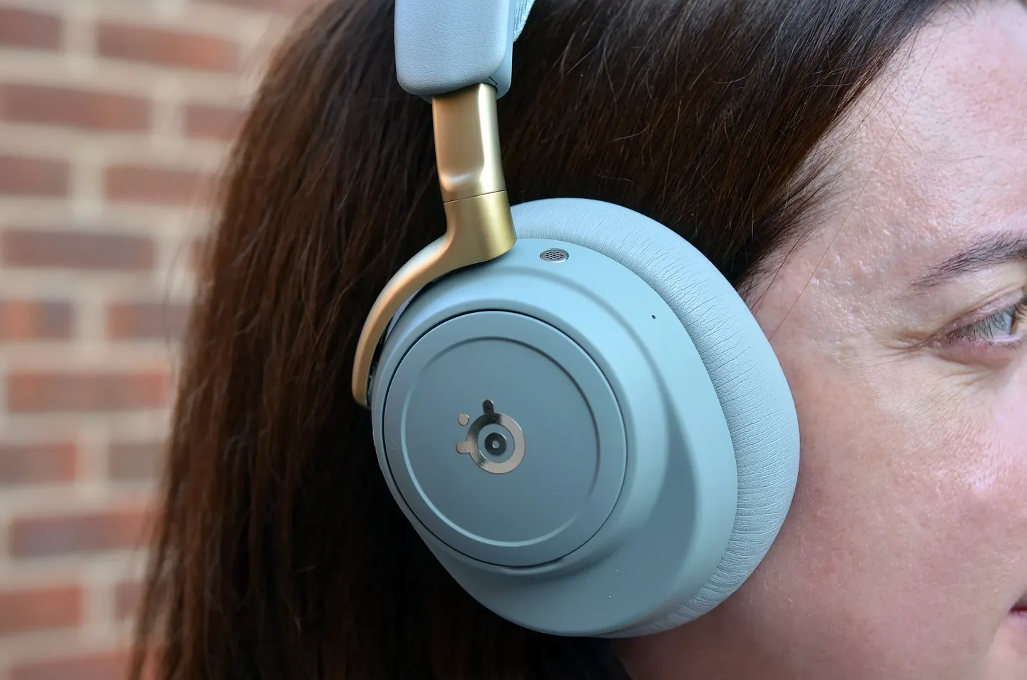 Роскошь на ушах: SteelSeries Arctis Nova Elite за $599