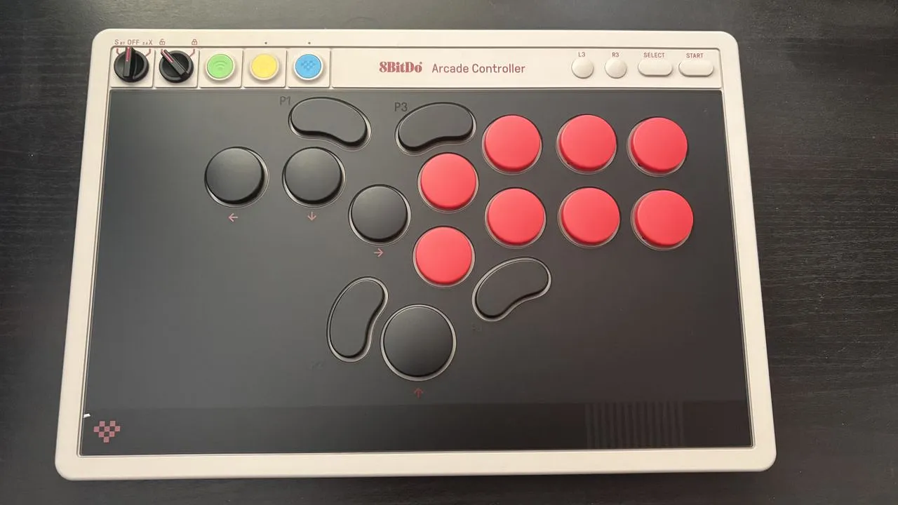 8BitDo Arcade Controller: бюджетный вход в мир файтинга без рычага