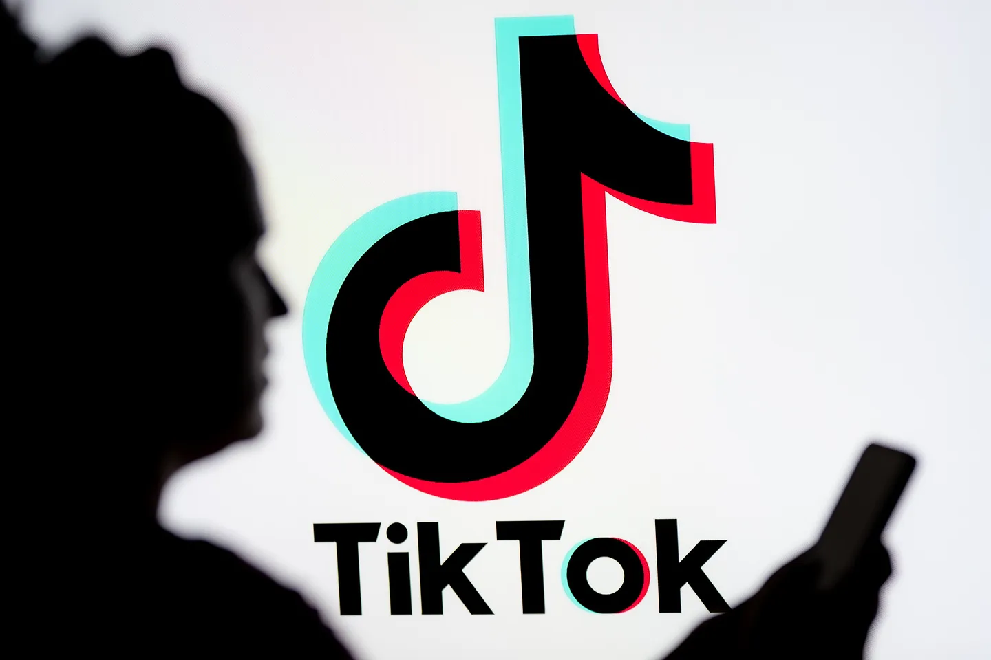 TikTok: фильтр «пухлых» под ударом критики за дразнение тела