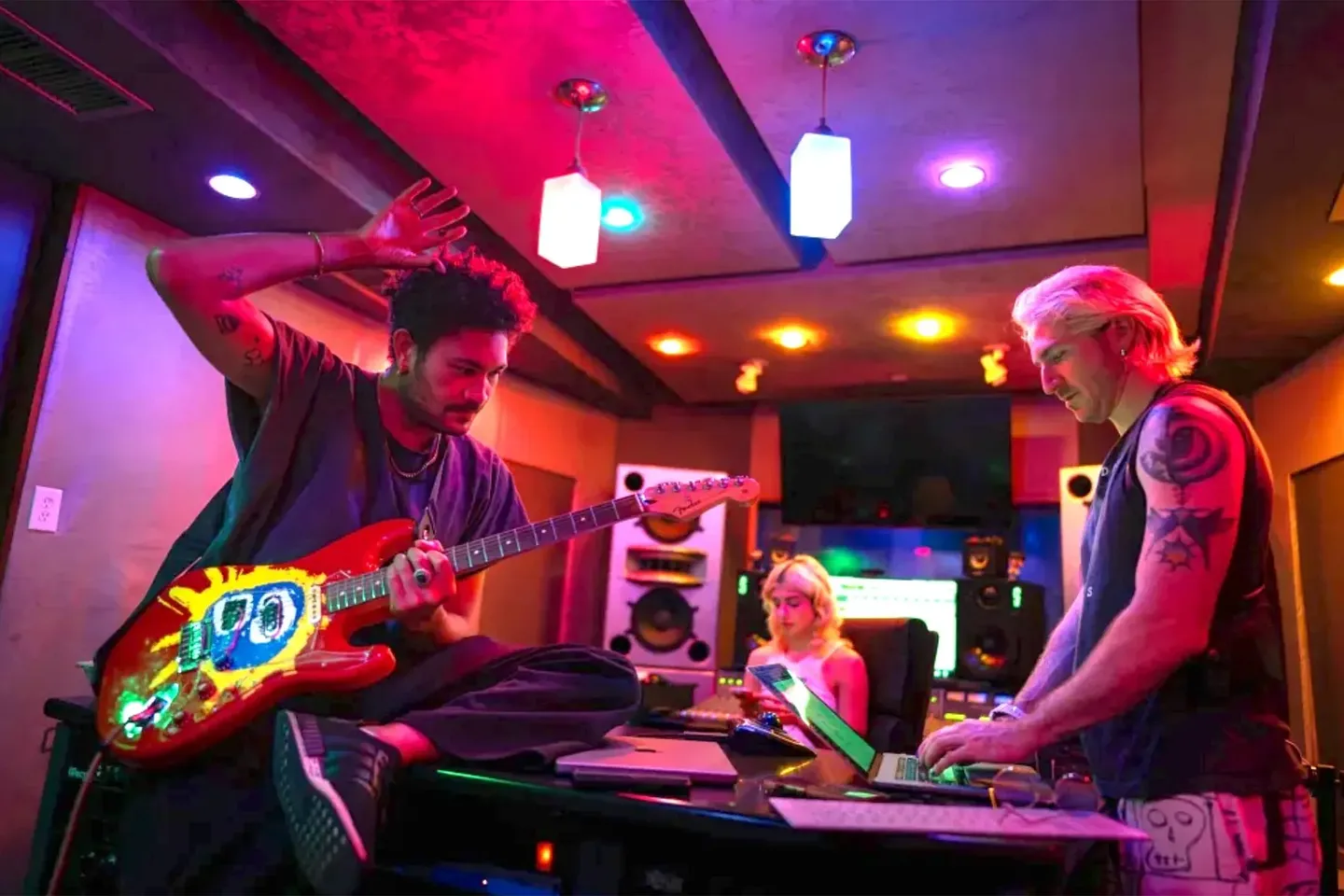 PinkPantheress и Dave Bayley (Glass Animals) примут участие в первом Anti Social Camp UK