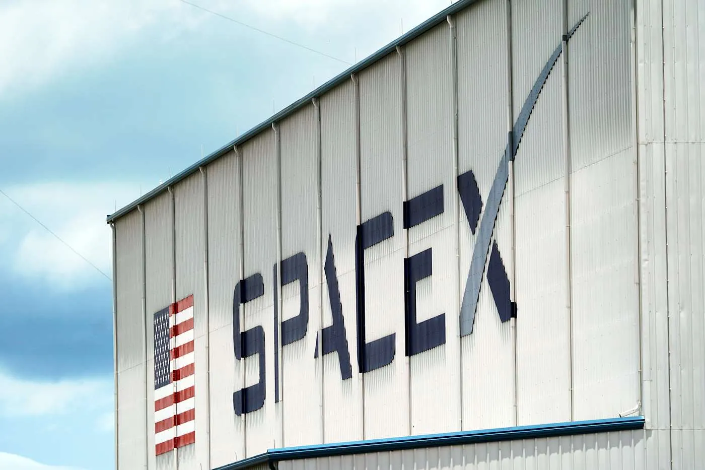 SpaceX обвинена в нарушении частотных стандартов со спутниками Starshield