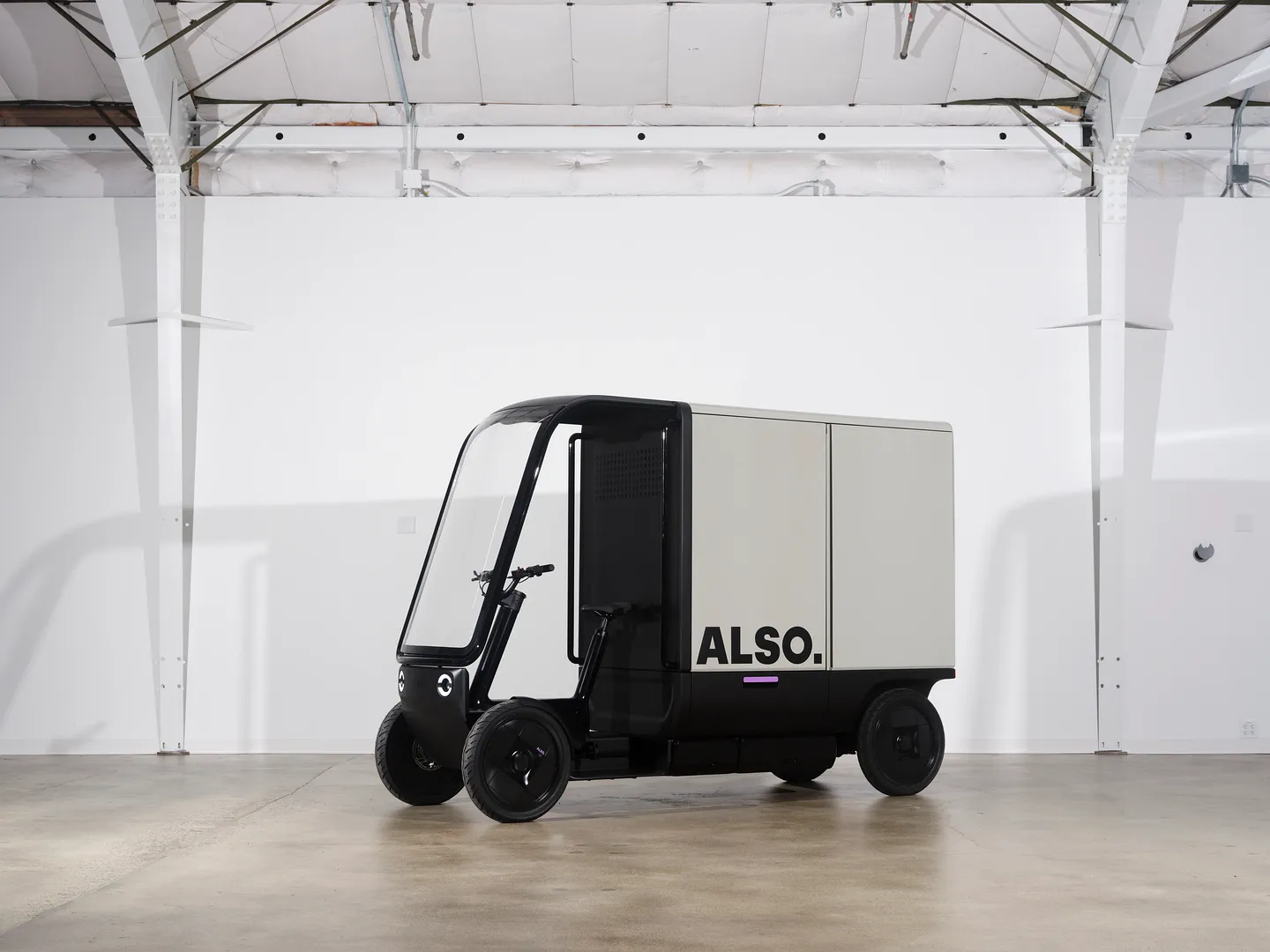 Amazon закупит тысячи электровелосипедов Rivian для доставки
