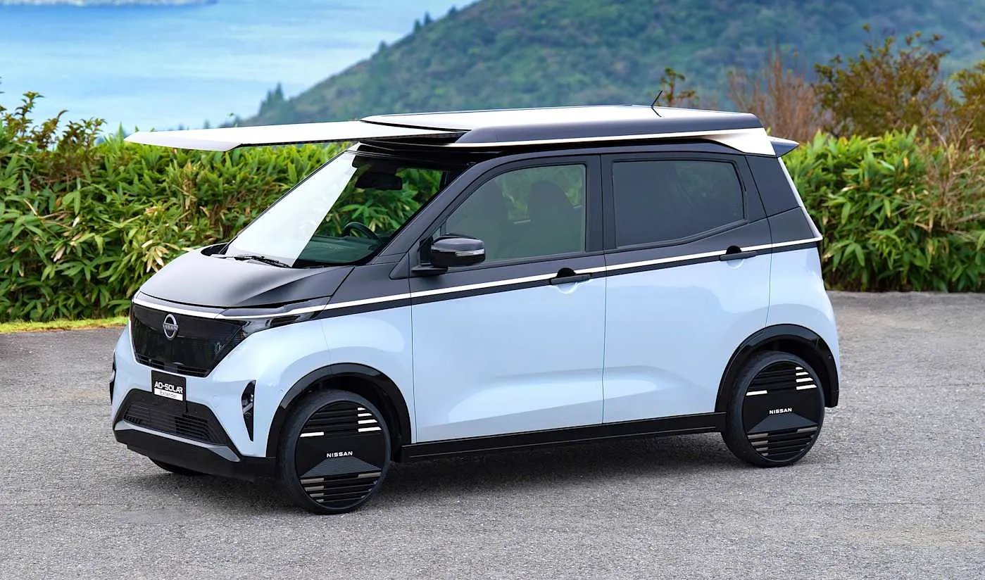 Nissan представила солнечную крышу для электромобиля Sakura