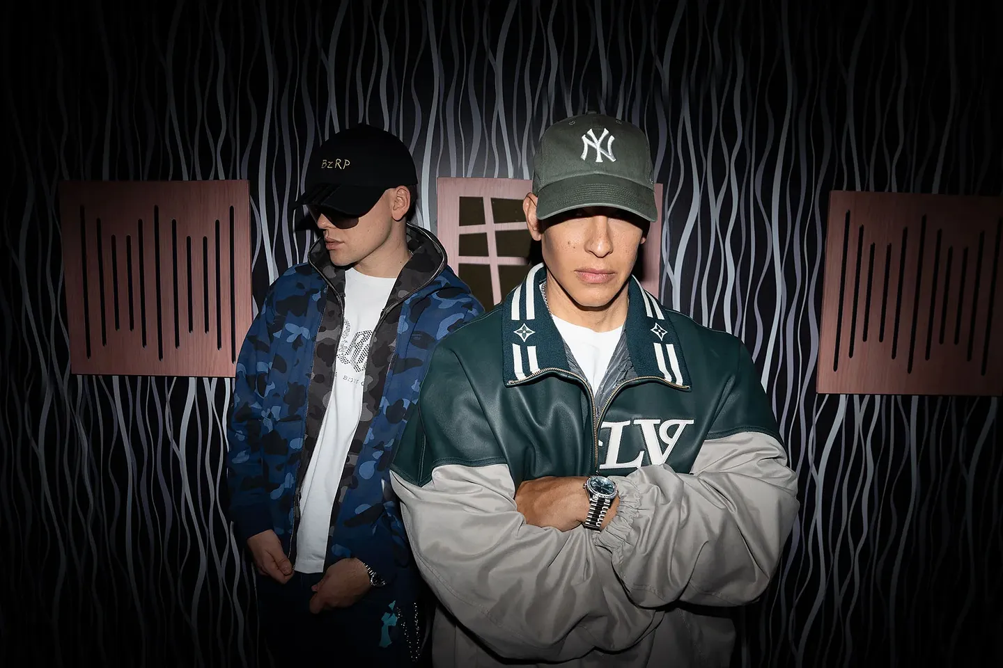 Bizarrap и Daddy Yankee на шоу во время NFL в Мадриде