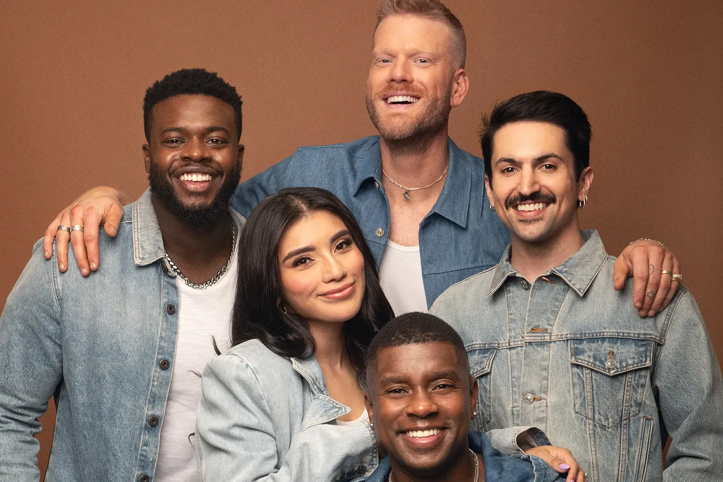 Pentatonix установили рекорд на чарте рождественских альбомов