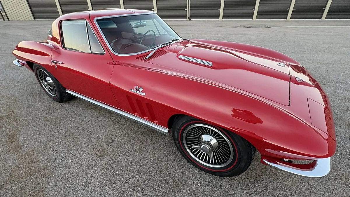 АвтоХантер: 1966 Chevrolet Corvette, который ждет своего" Stinger "