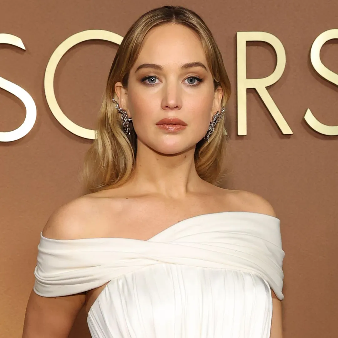 Дженнифер Лоуренс сияет на Governors Awards 2025 в платье Dior