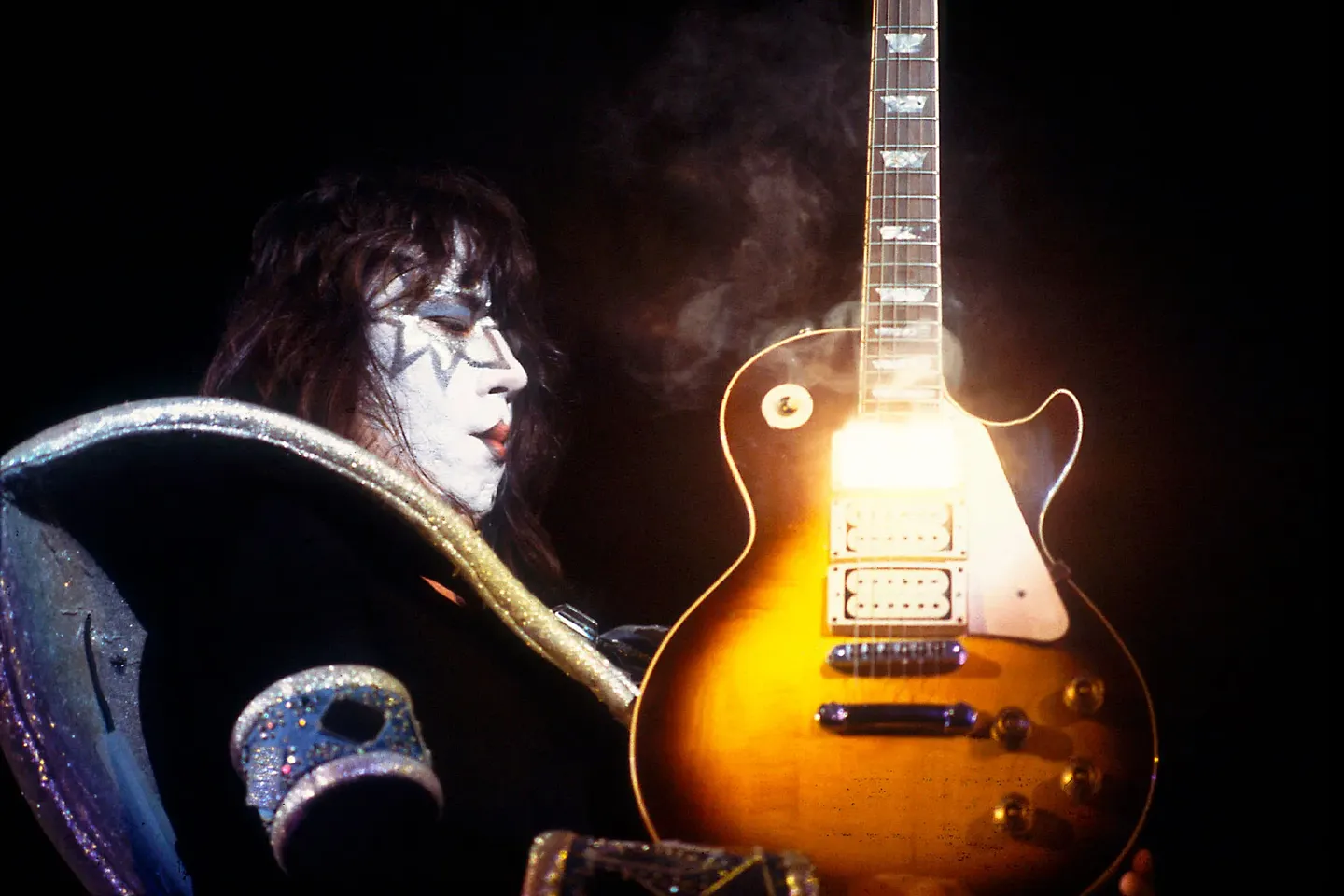 Легендарная гитара Ace Frehley на аукционе