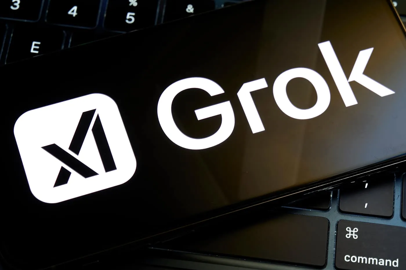 Прокуратура Франции против Grok: расследование Холокоста на ИИ