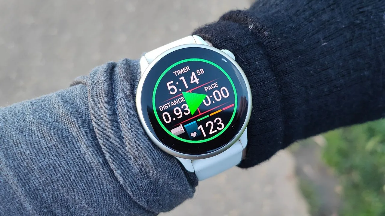 Garmin Vivoactive 6: фитнес-часы для жизни и тренировок