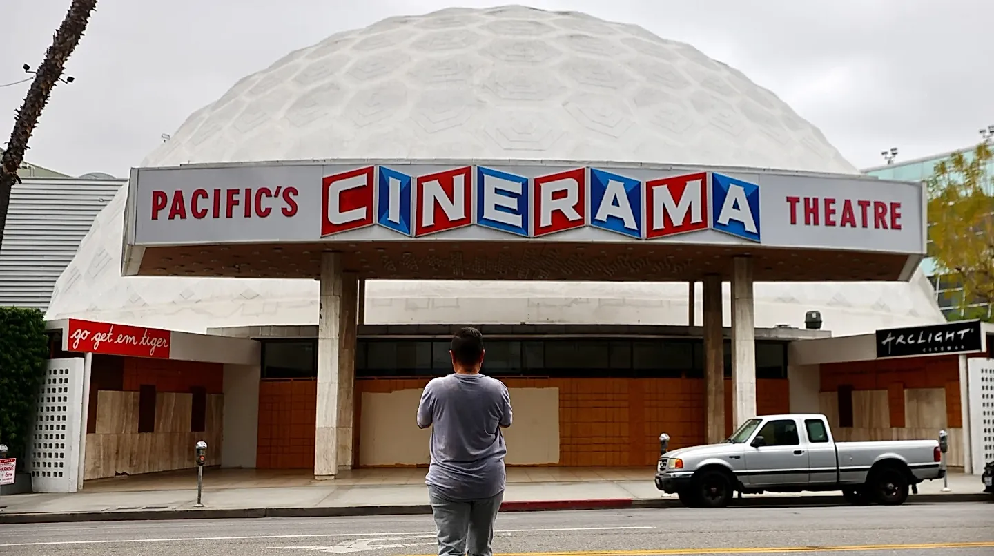 Один человек, одна петиция: спасение Cinerama Dome