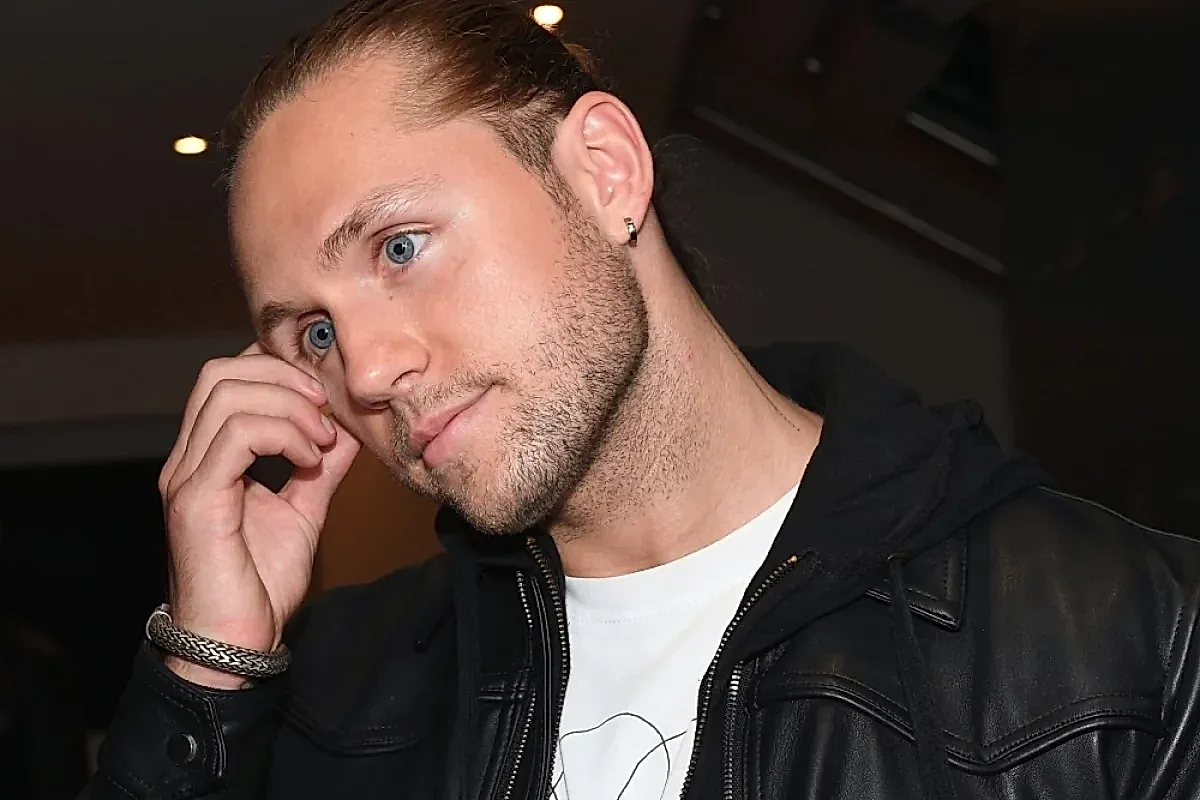 Семейная драма Влада Соколовского: угрозы, травля и подозрения фан-клуба