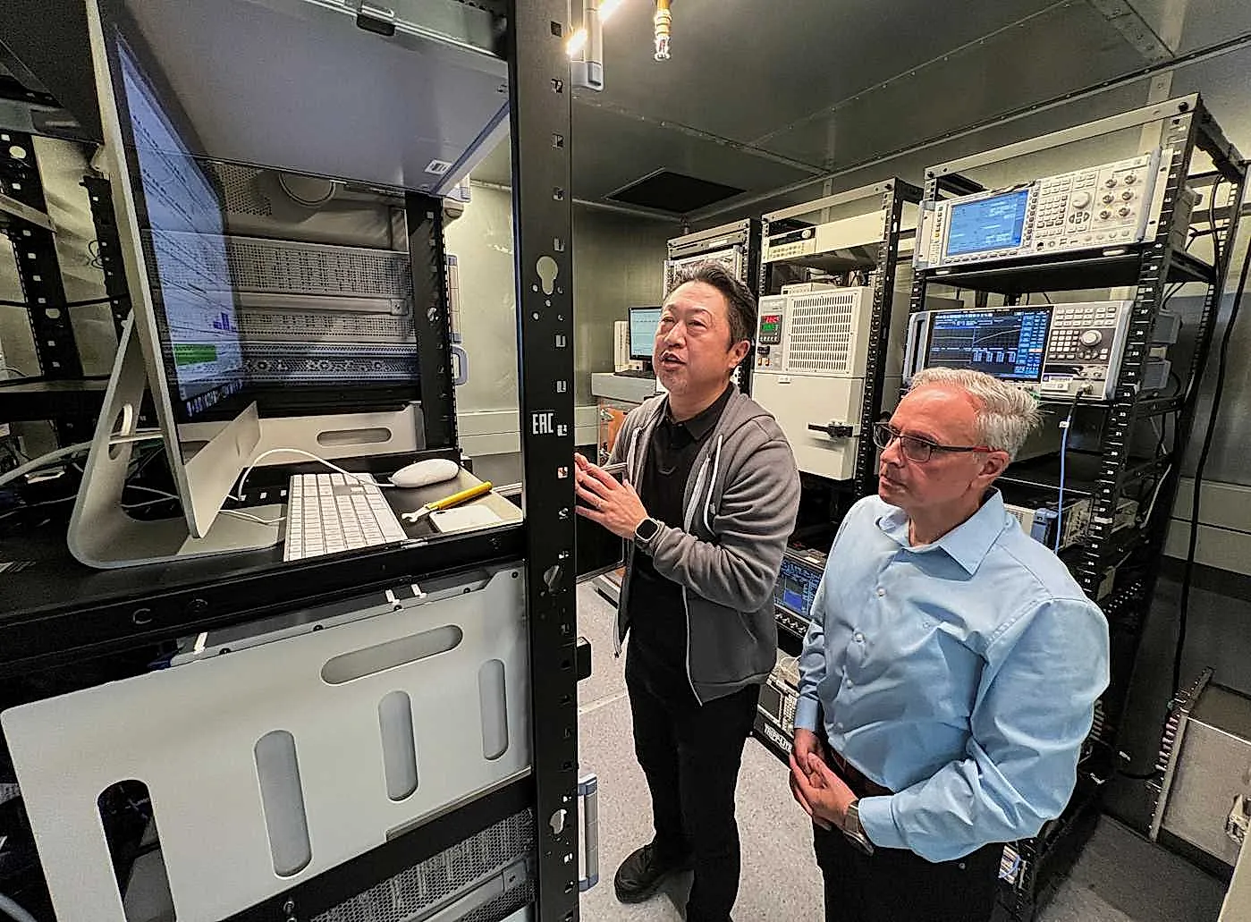 Исход топ-менеджеров продолжается: Apple теряет кадры