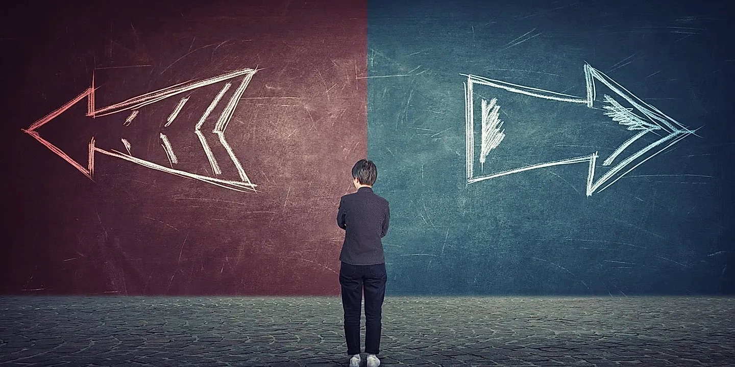 Экстремизм в центре: кто скрывается за политической серединой