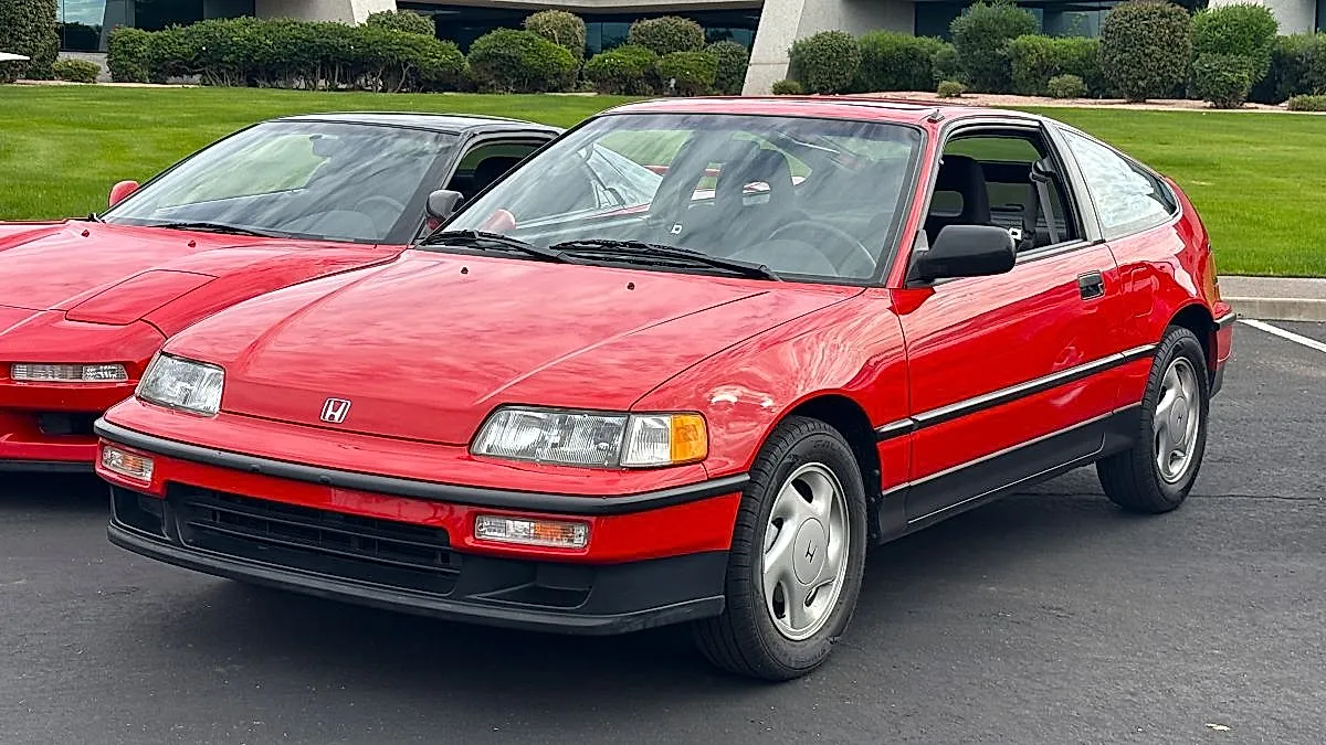 Honda CRX: мал, да удал
