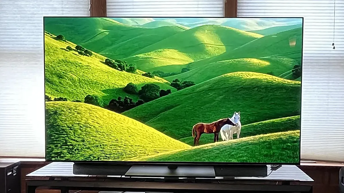 Победители и неудачники среди телевизоров 2025 года: OLED и нелепая борьба 8K