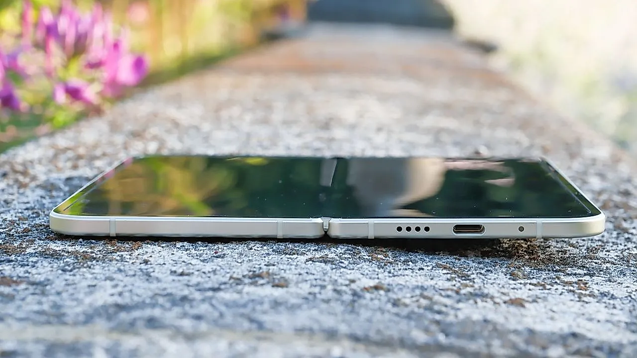 Apple и вечный миф о сгибающемся iPhone